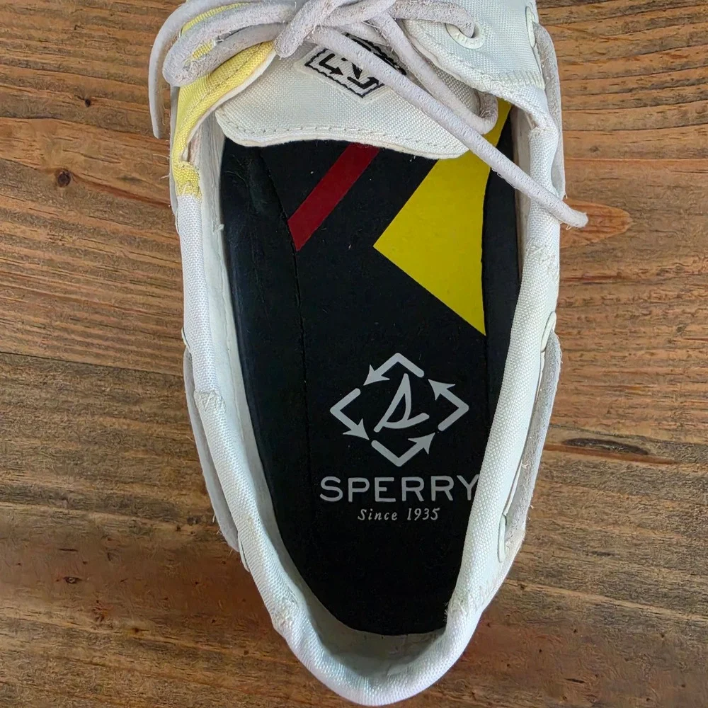 Sperry Mens A/O‎ 2-Eye Sail Bionic Boat Shoes Off White STS19372 Size 7